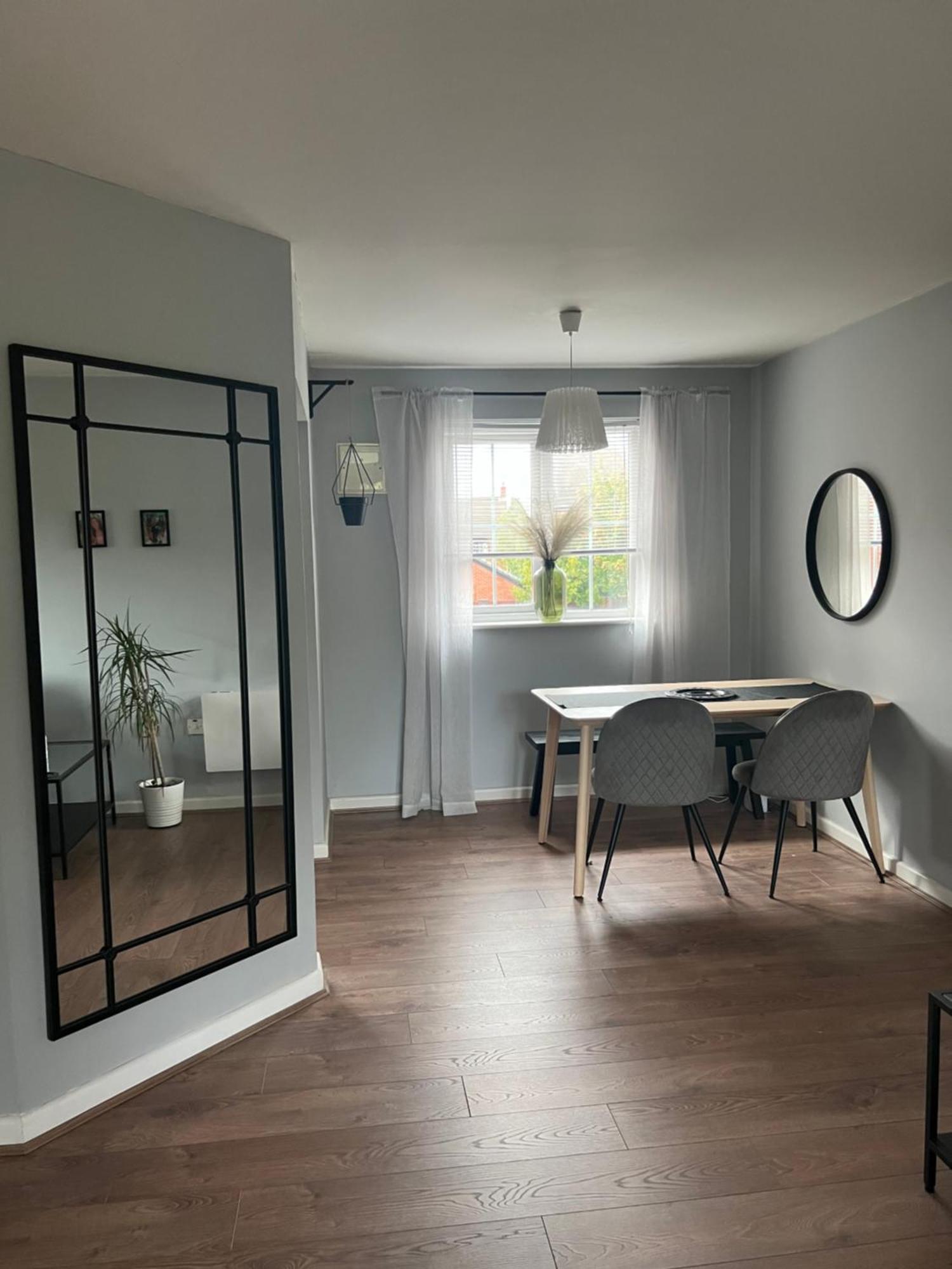 Warrington Apartment Great Sankey Екстер'єр фото
