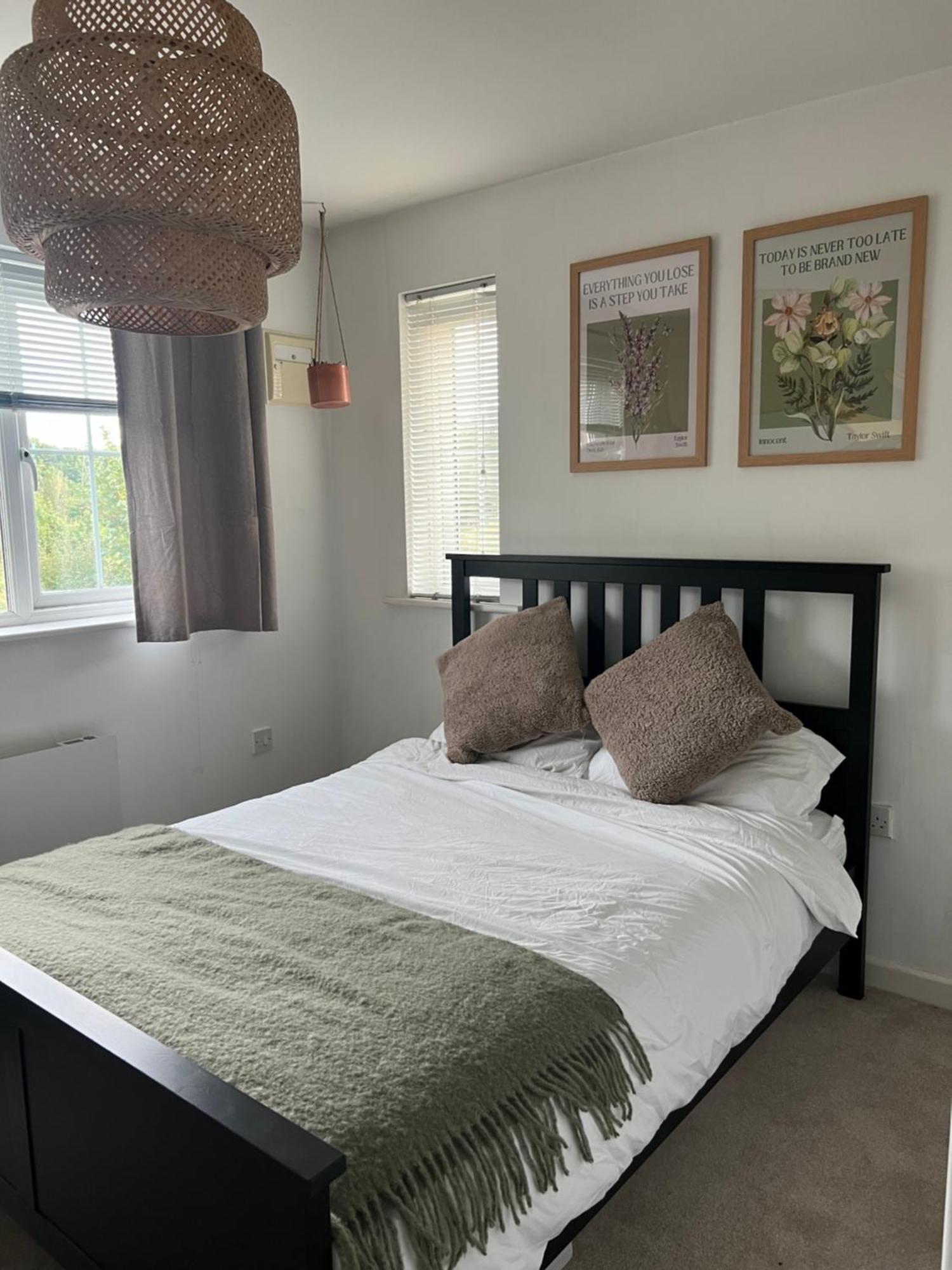 Warrington Apartment Great Sankey Екстер'єр фото